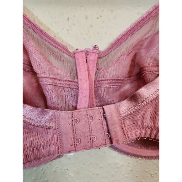 Wacoal Women's Pink Stretch Comfortable Adjustable Clasp Balconette Bra Size 38C - Picture 3 of 4